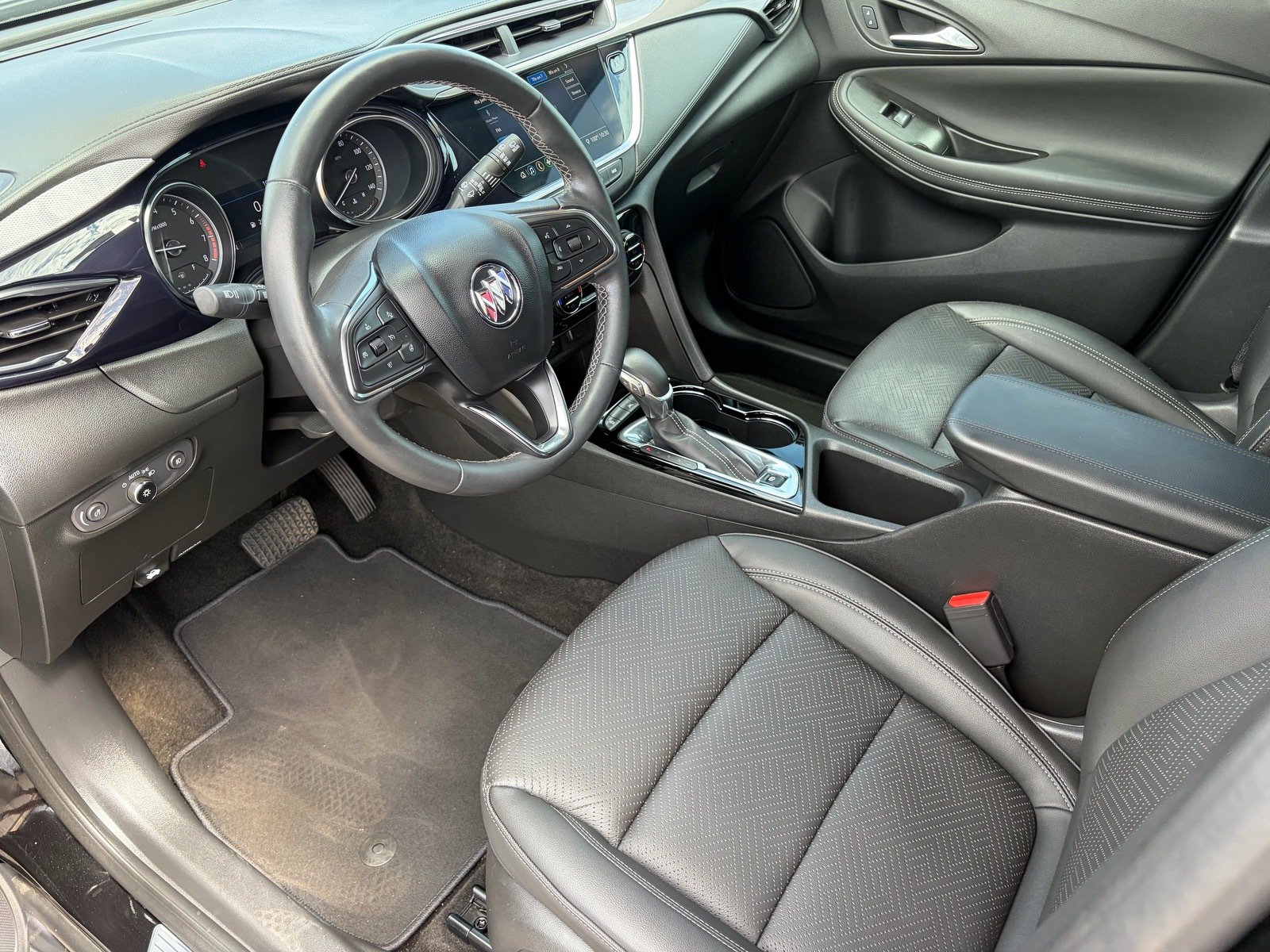 Used 2023 Buick Encore GX Essence w/ Experience Buick Package FWD image 10