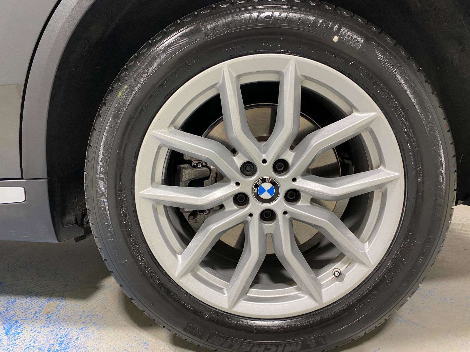 Certified 2023 BMW X5 xDrive40i w/ Executive Package image 27