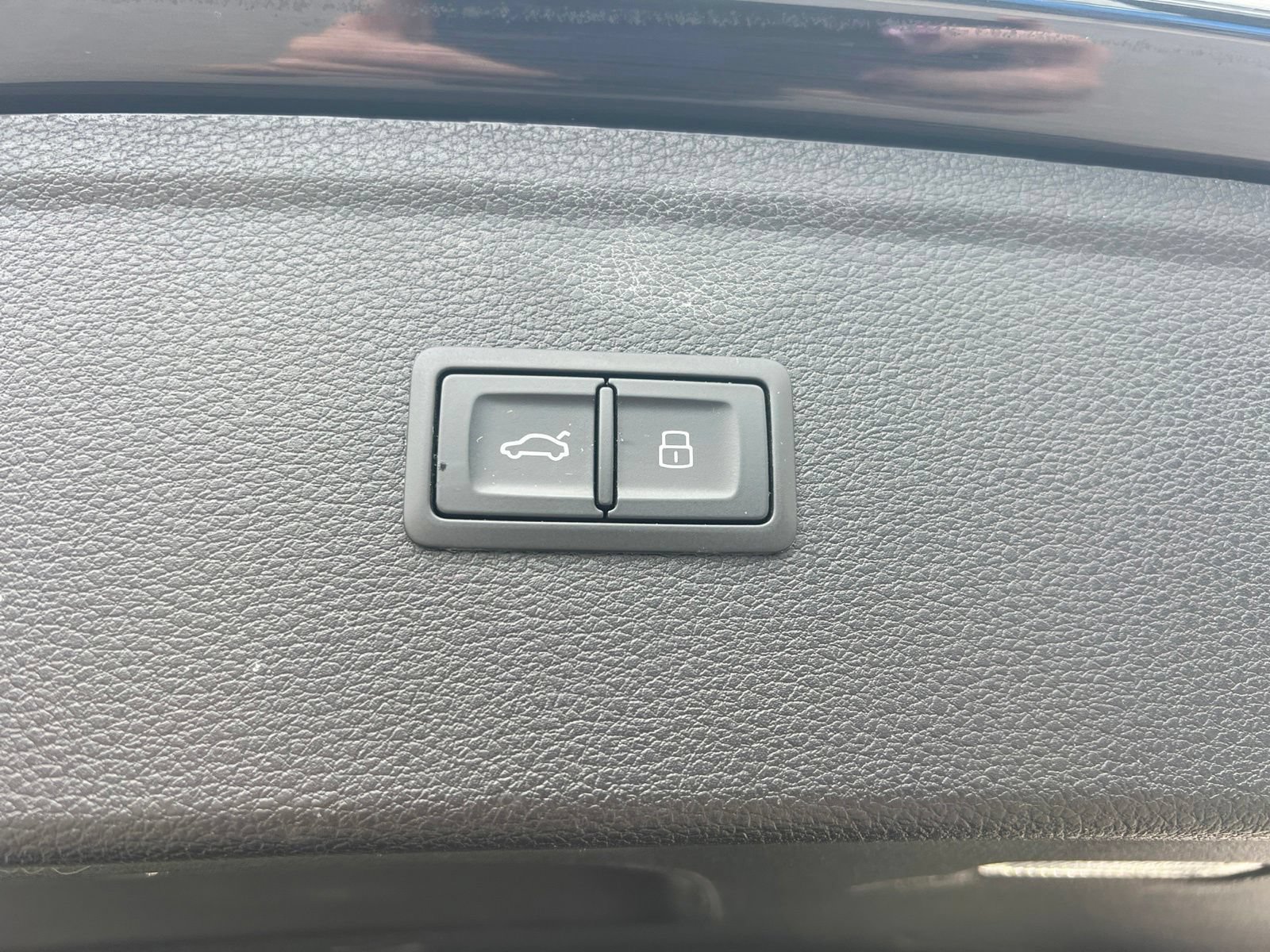 Used 2024 Audi Q5 2.0T Premium AWD/4WD image 32