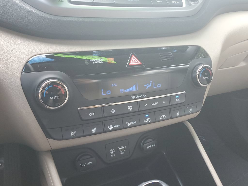 Used 2016 Hyundai Tucson Limited w/ Option Group 03 FWD image 29