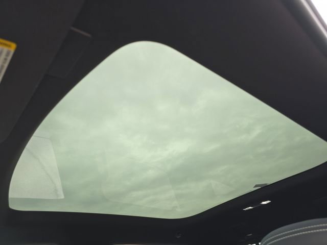 New 2025 GMC Sierra EV Denali image 18