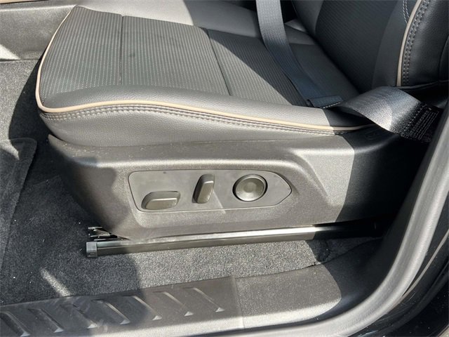 New 2026 GMC Canyon Denali image 18