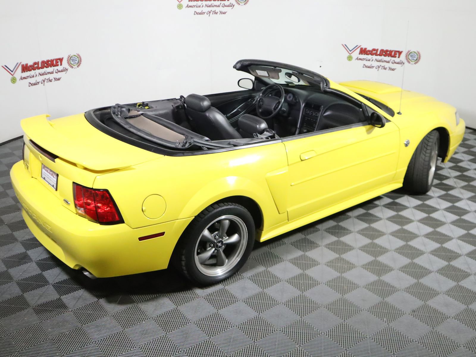 Used 2004 Ford Mustang GT image 3