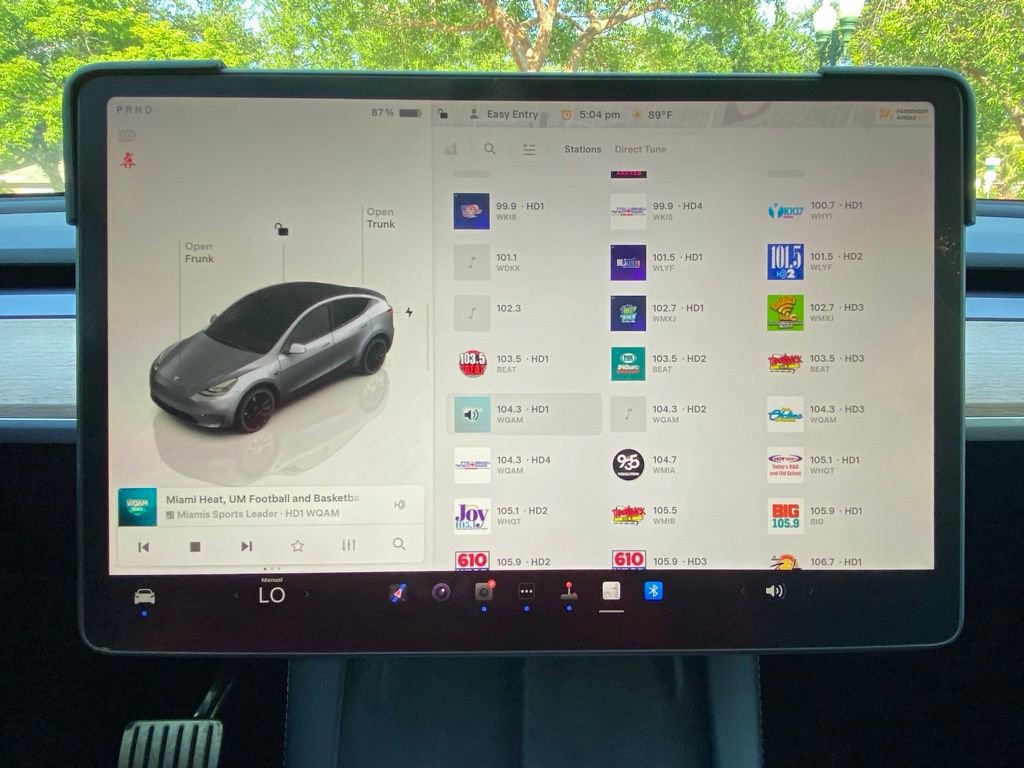 Used 2025 Tesla Model Y Performance AWD/4WD image 28