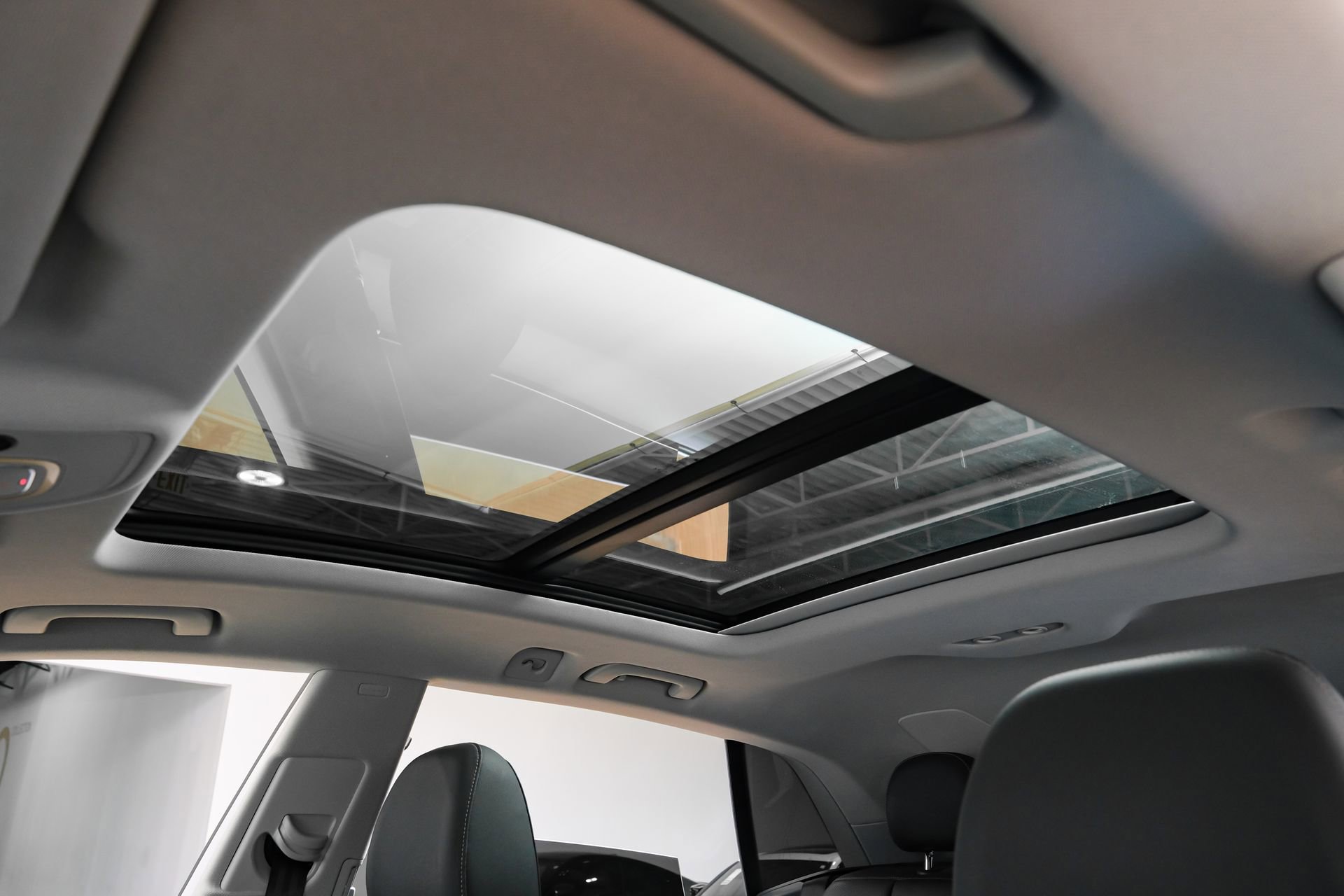 Used 2023 Audi Q8 Premium Plus w/ Premium Plus Package image 4