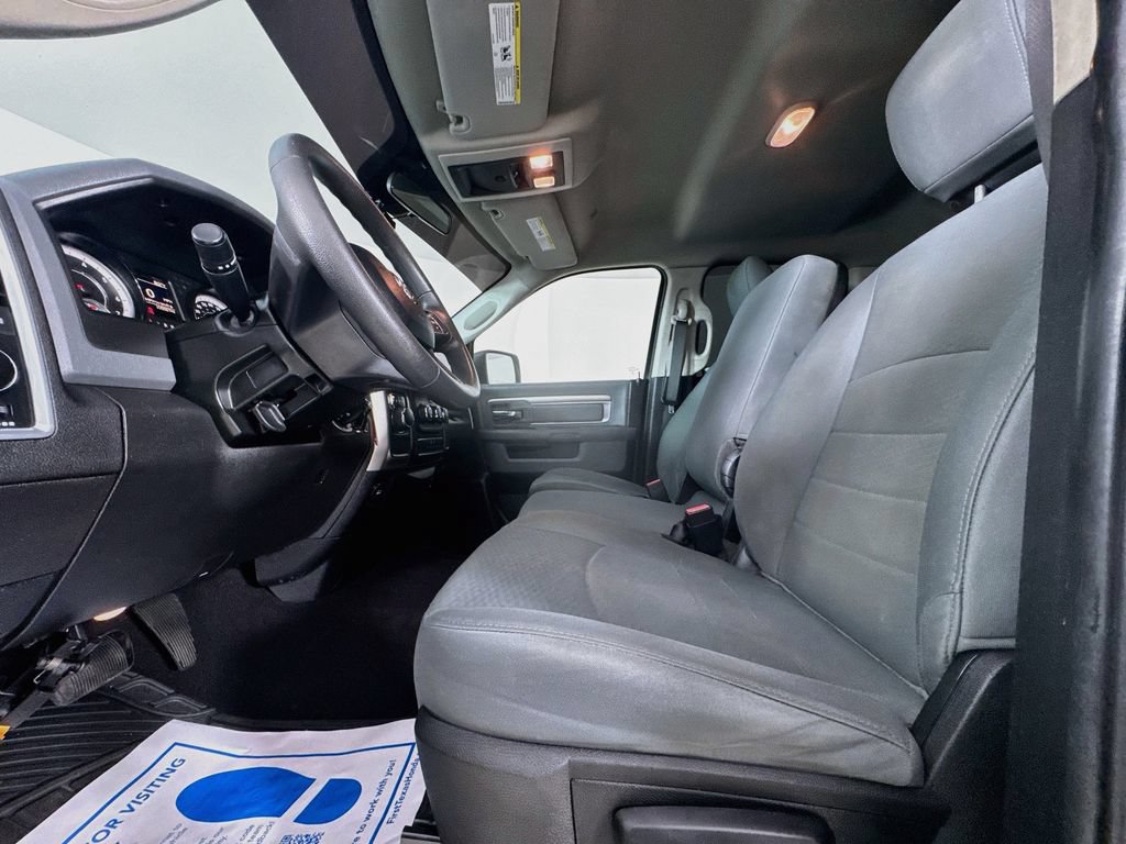 Used 2018 RAM 1500 Classic SLT RWD image 24
