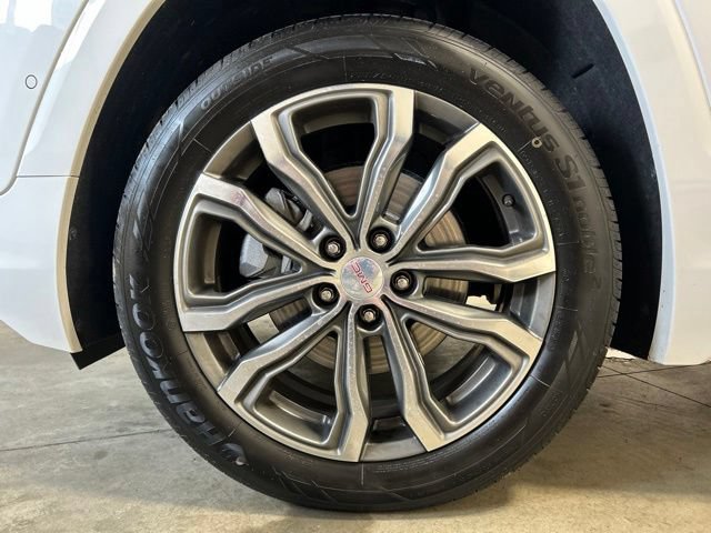 Used 2020 GMC Terrain Denali w/ Denali Premium Package AWD/4WD image 10