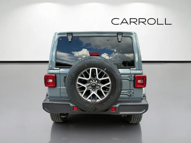 Used 2026 Jeep Wrangler Unlimited Sahara AWD/4WD image 4