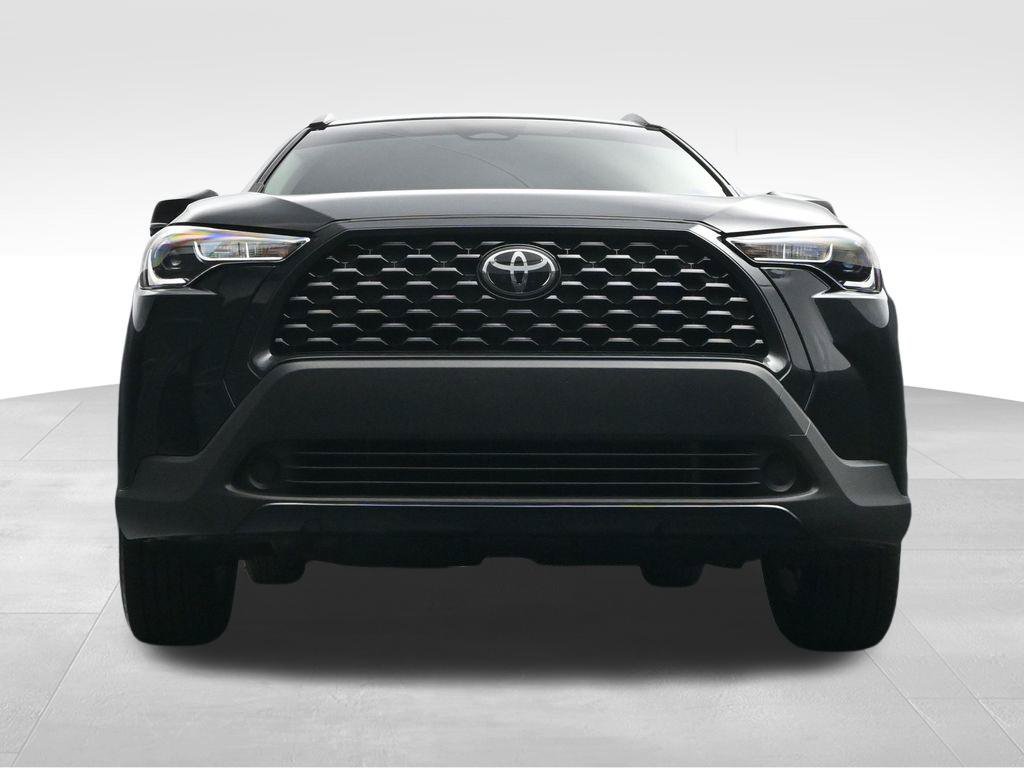 Used 2024 Toyota Corolla Cross LE w/ Moonroof Package FWD image 38