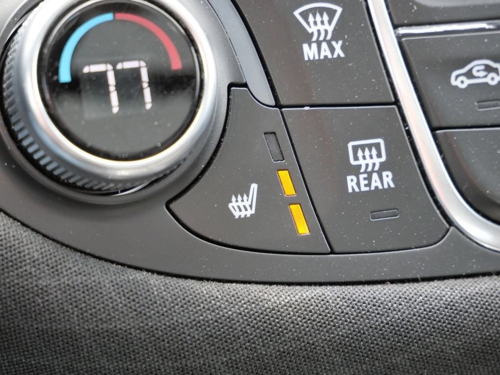 Used 2024 Chevrolet Malibu LT FWD image 45