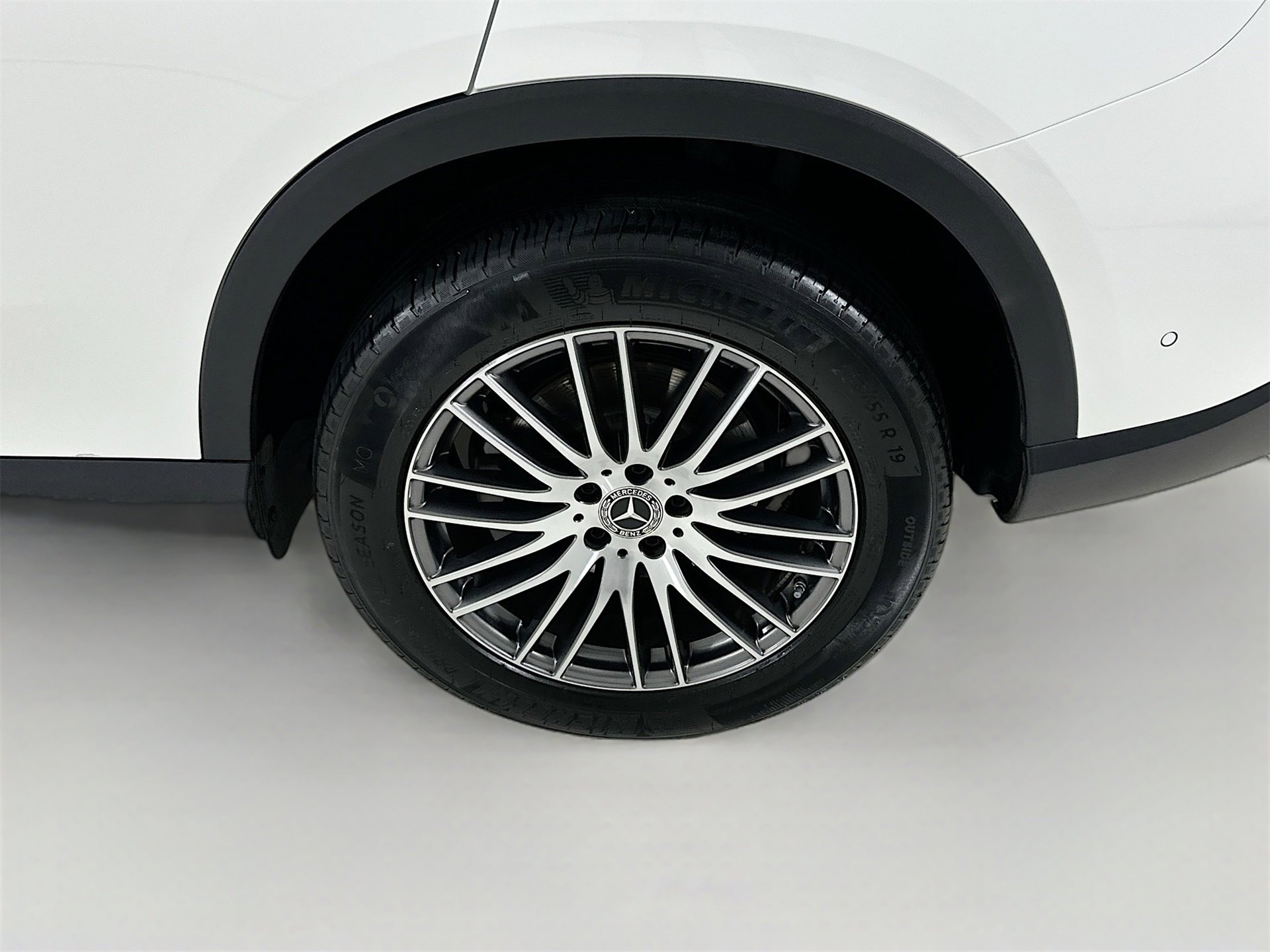 Certified 2025 Mercedes-Benz GLC 300 image 33