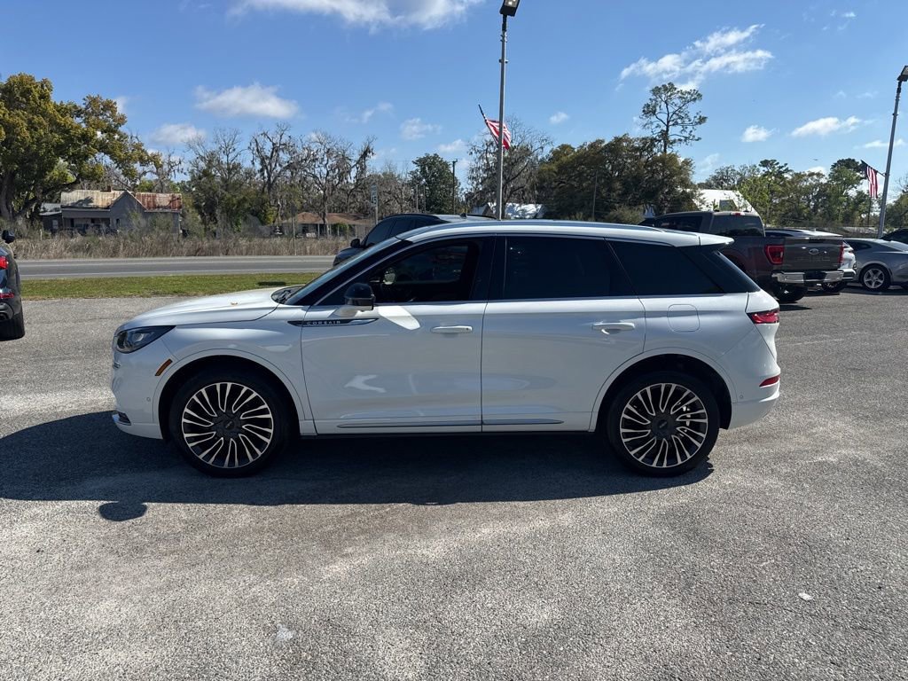 Used 2020 Lincoln Corsair Reserve w/ Equipment Group 201A image 6