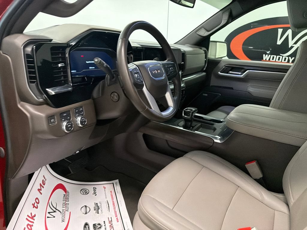 Used 2023 GMC Sierra 1500 SLT w/ SLT Premium Package AWD/4WD image 9