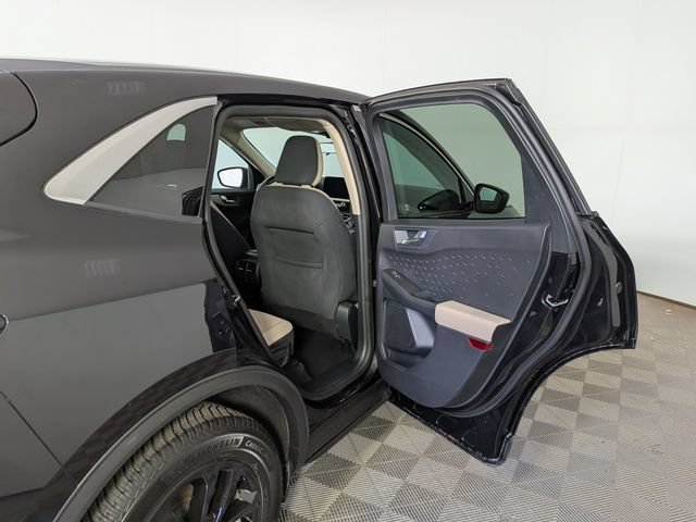 Used 2020 Ford Escape SE FWD image 32