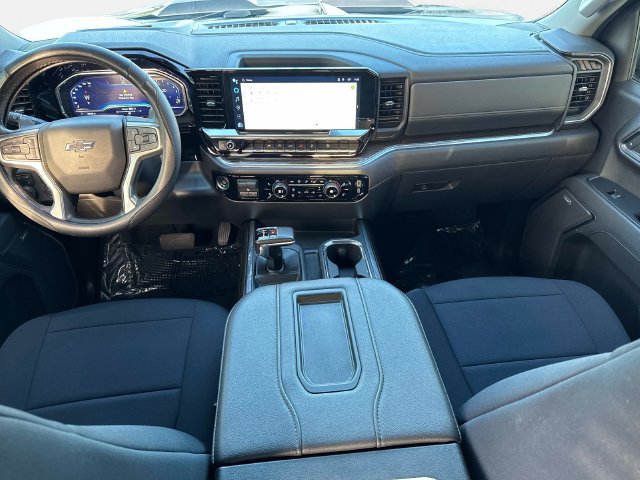Used 2022 Chevrolet Silverado 1500 LT Trail Boss w/ Convenience Package II AWD/4WD image 15