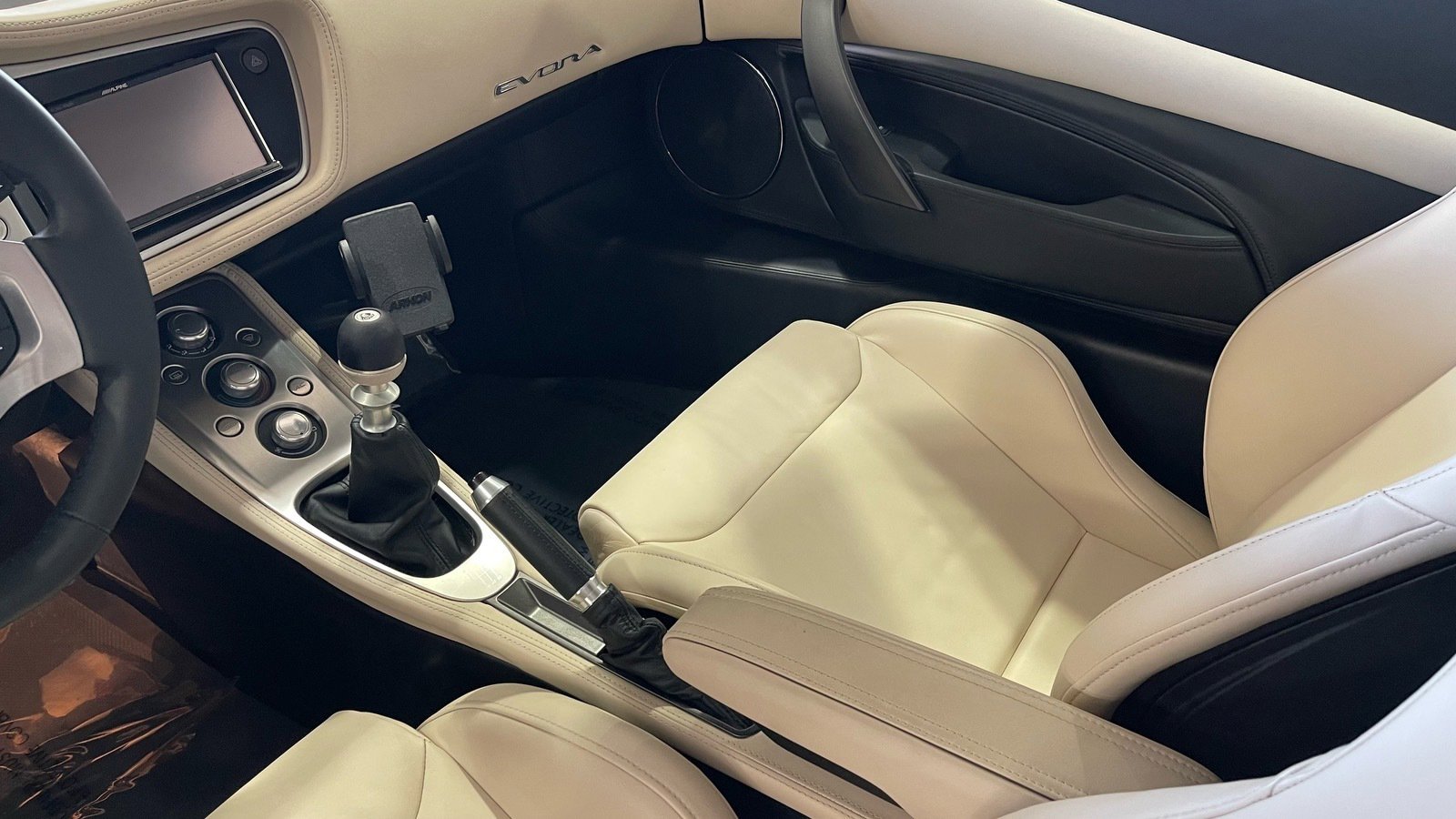 Used 2010 Lotus Evora image 29