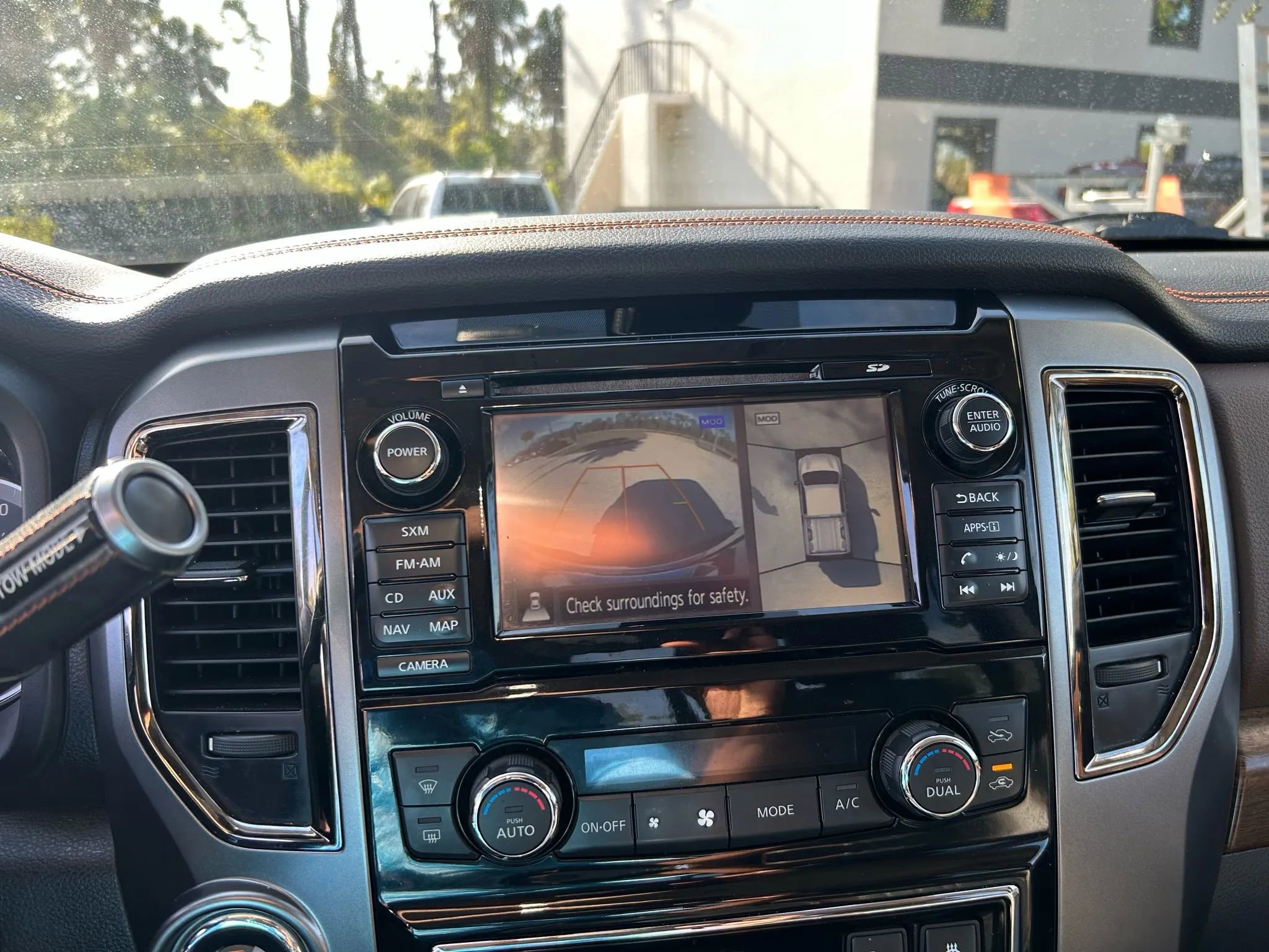 Used 2016 Nissan Titan Platinum Reserve image 18