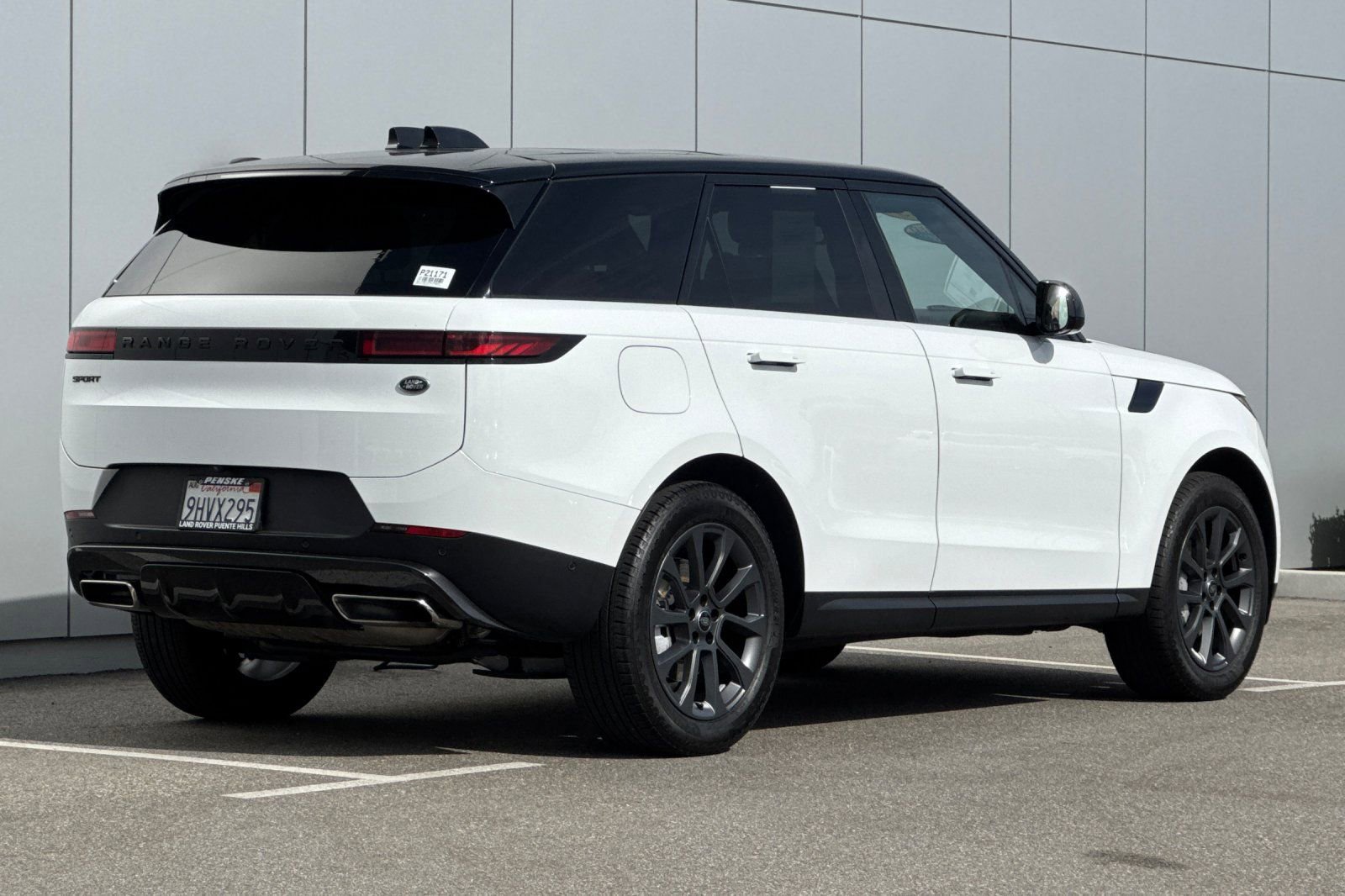 Certified 2023 Land Rover Range Rover Sport SE image 5