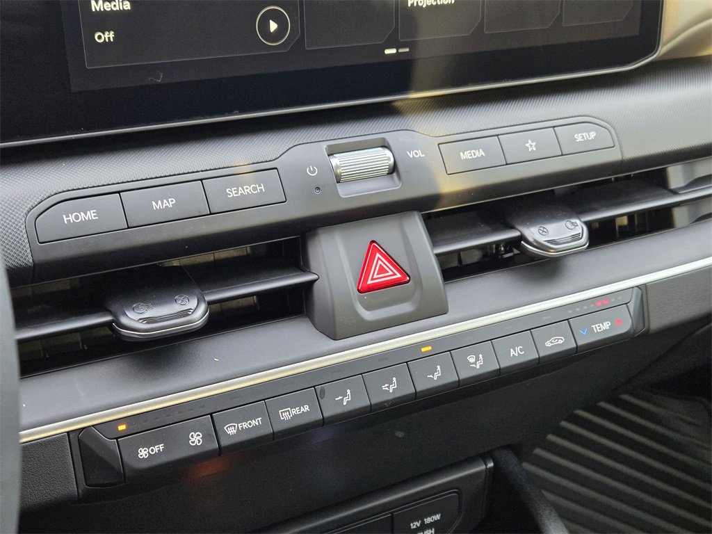 New 2025 Kia K4 LXS image 14