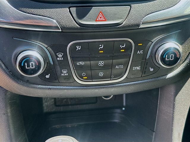 Used 2020 Chevrolet Equinox LT FWD image 16