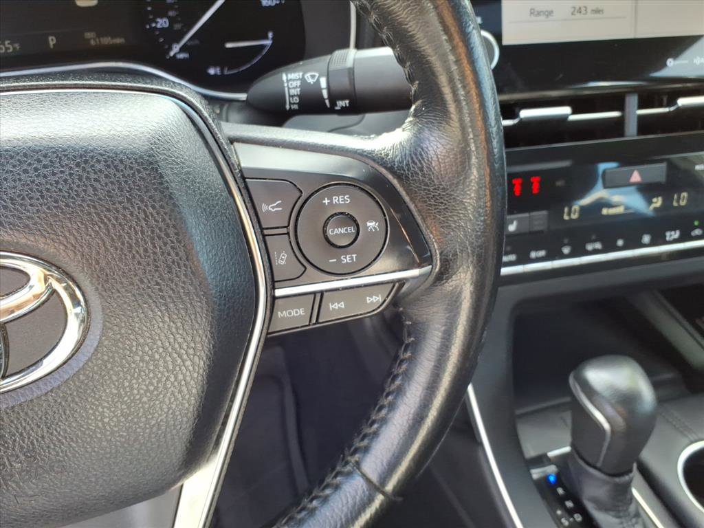 Used 2019 Toyota Avalon XLE w/ Moonroof Package FWD image 31