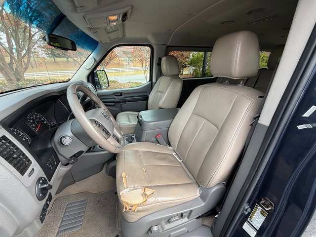 Used 2016 Nissan NV 3500 SL image 12