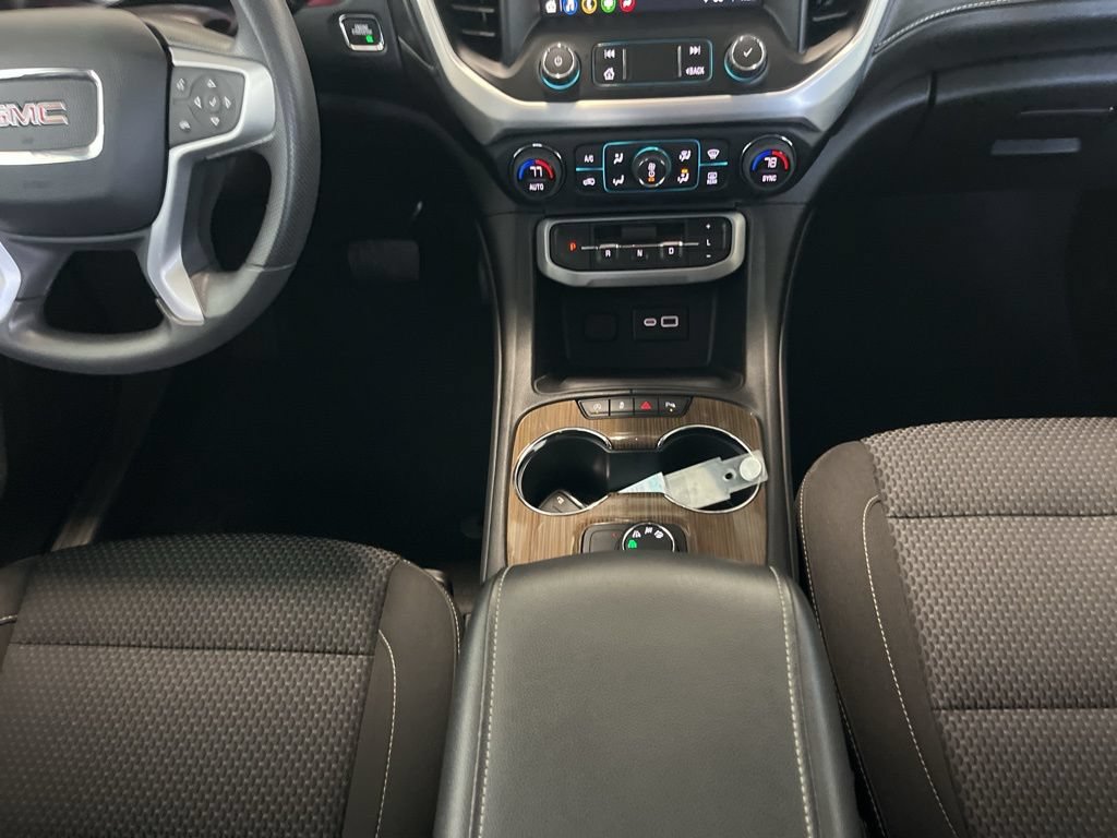 Used 2023 GMC Acadia SLE AWD/4WD image 10