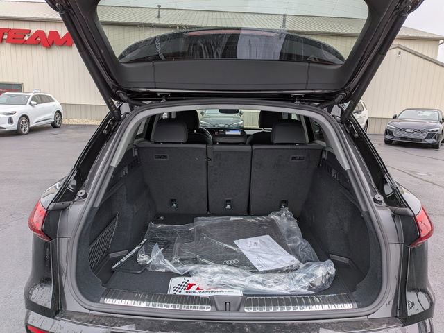 Used 2025 Audi Q5 Premium w/ Convenience Package AWD/4WD image 22