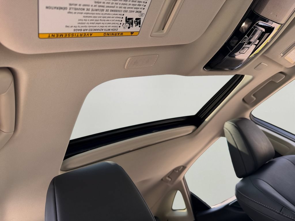 Certified 2025 Lexus NX 250 FWD w/ Accessory Package (Z2) image 7