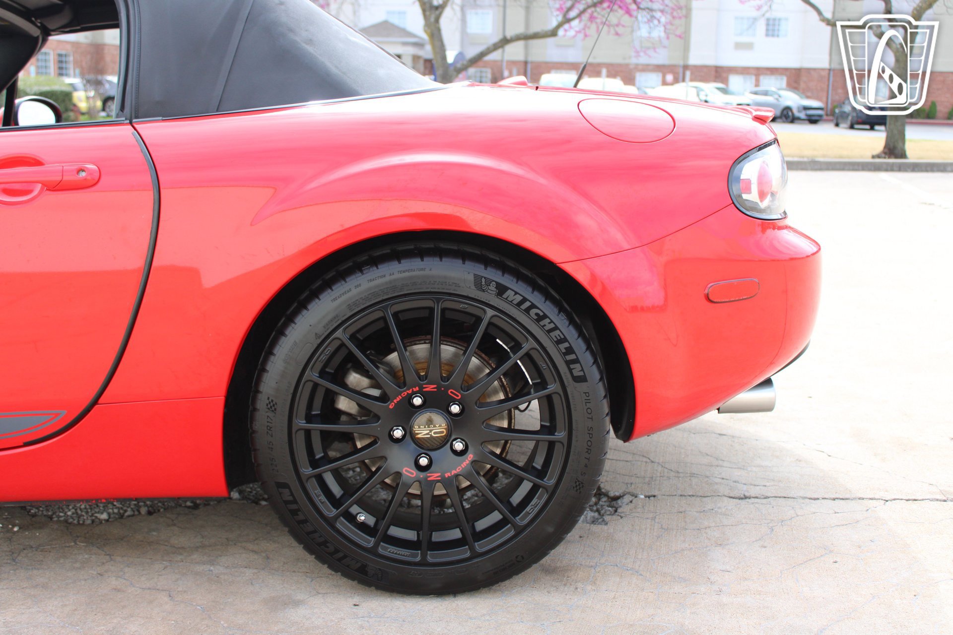 Used 2006 MAZDA MX-5 Miata Sport image 40