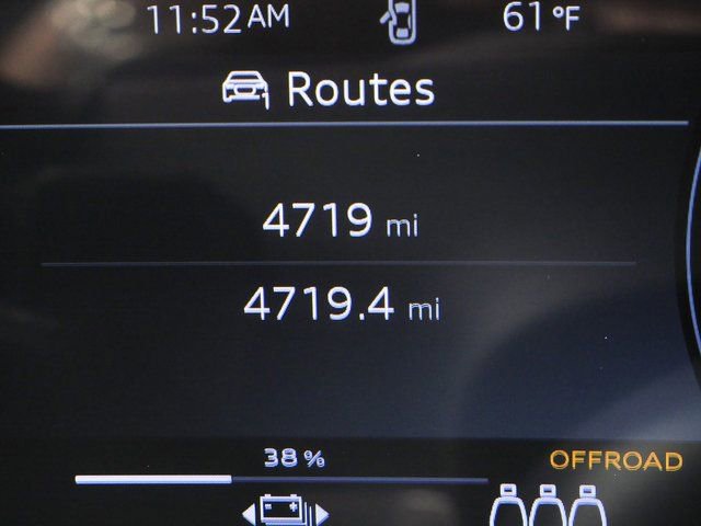 Used 2025 Audi Q6 e-tron Prestige w/ Black Warm Weather Package image 9