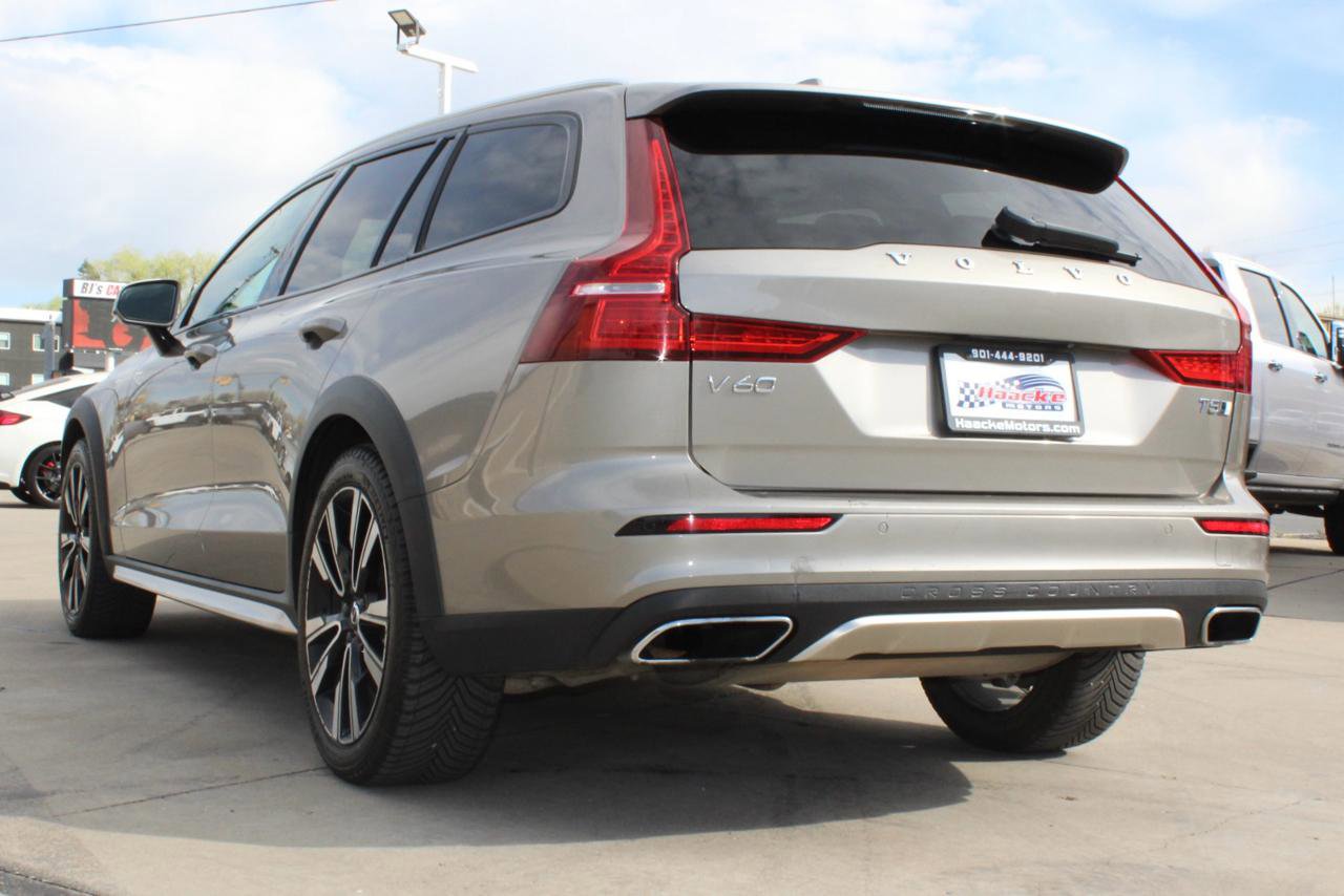 Used 2020 Volvo V60 T5 Cross Country image 70