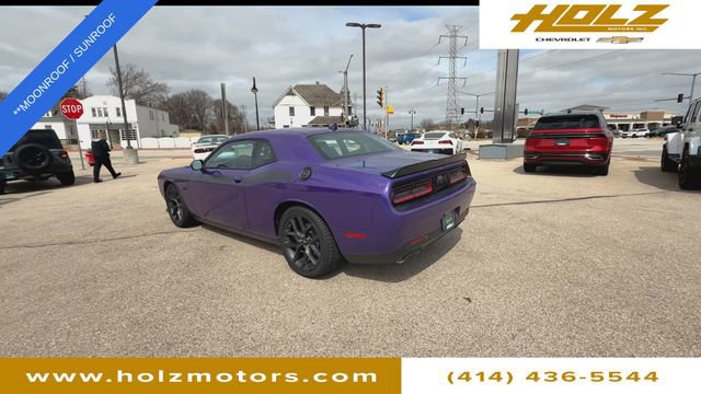 Used 2023 Dodge Challenger R/T w/ Plus Package image 7