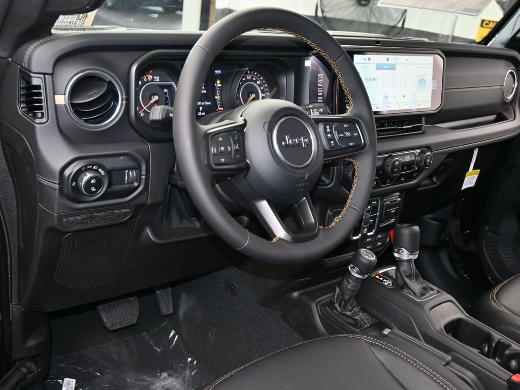 Used 2024 Jeep Gladiator Sport w/ Premium Package image 13