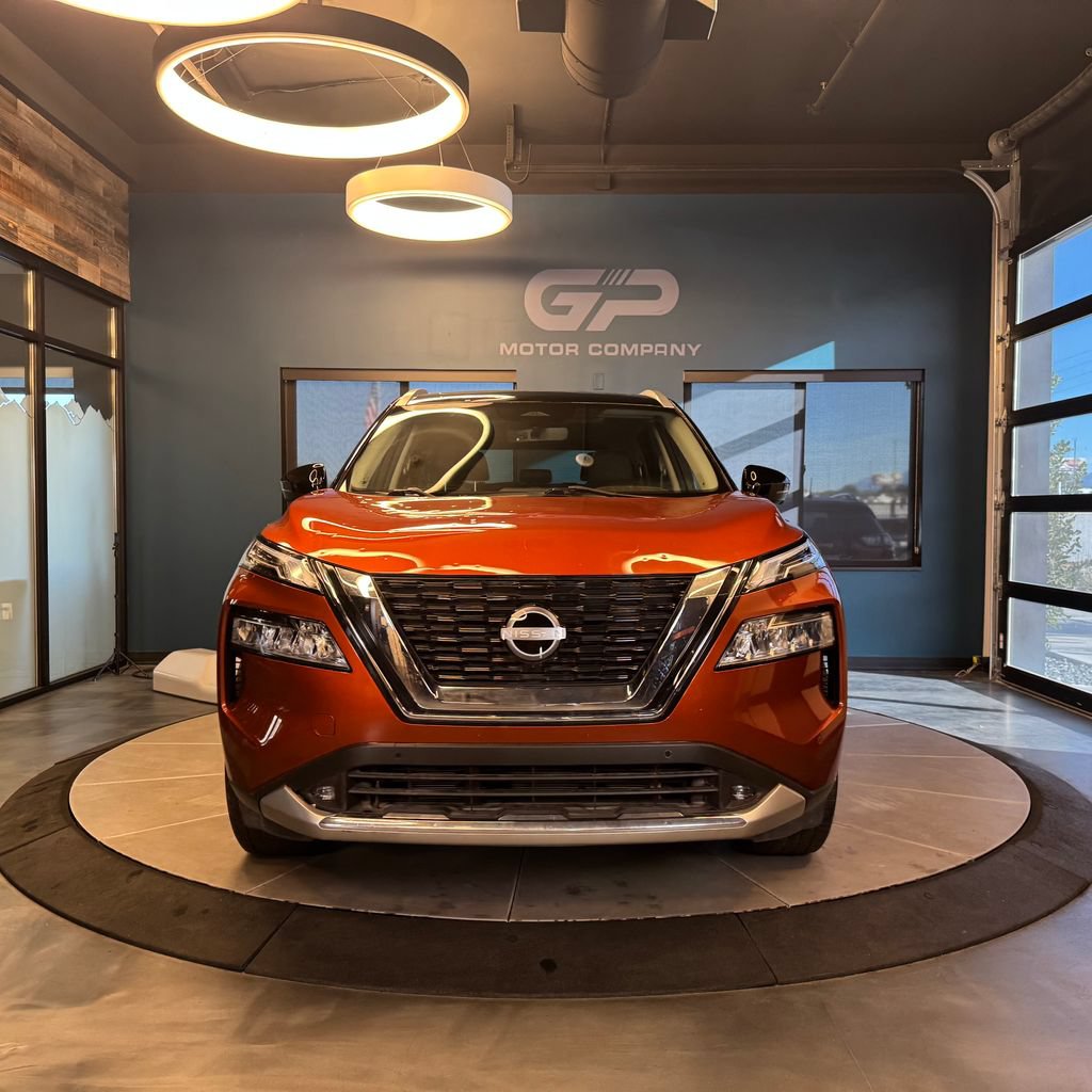 Used 2022 Nissan Rogue Platinum w/ Head-Up Display Package AWD/4WD image 8