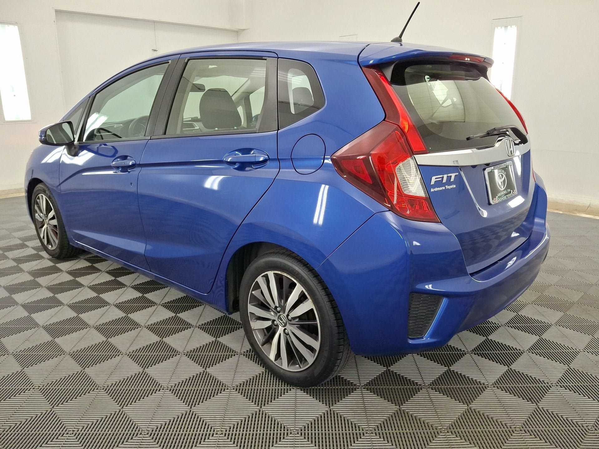 Used 2016 Honda Fit EX image 20