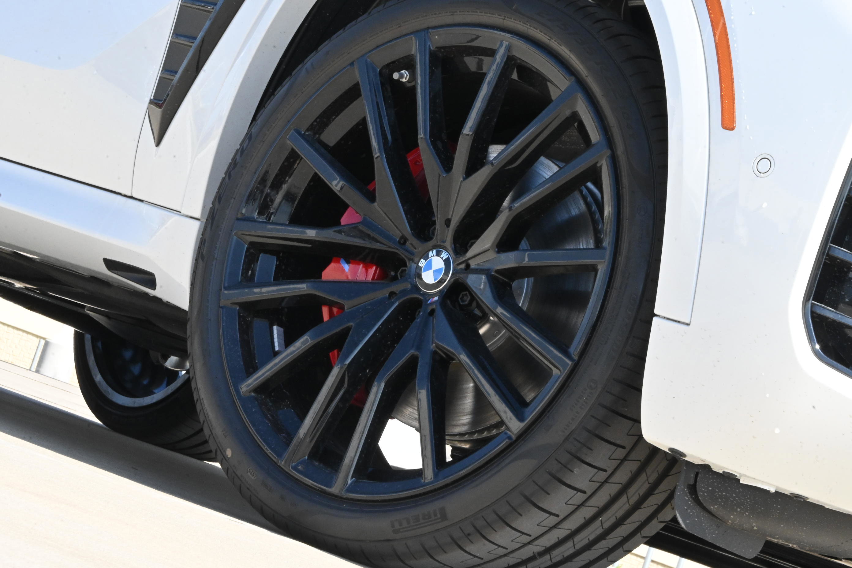 New 2026 BMW X5 xDrive40i AWD/4WD image 9