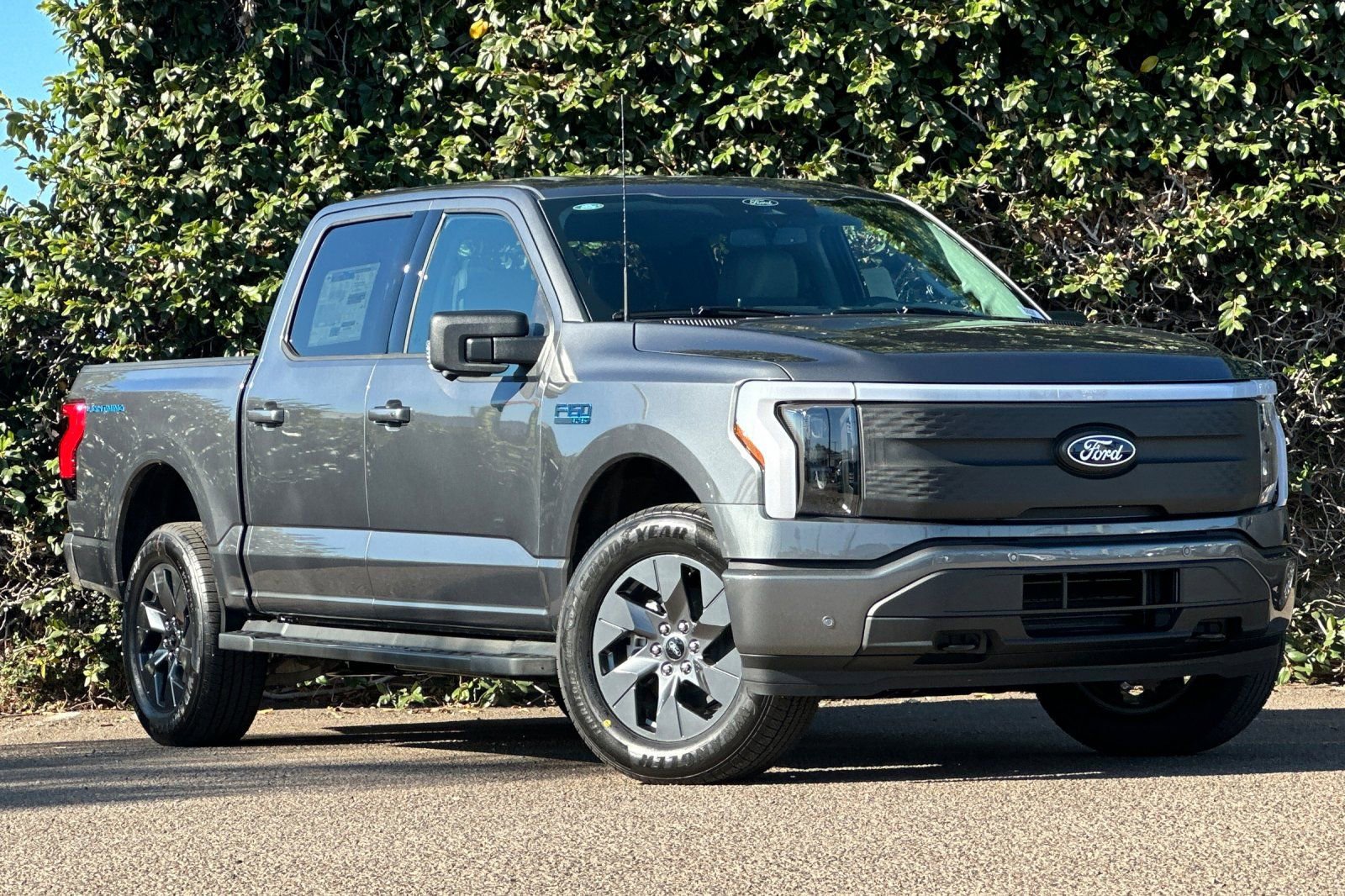 New 2025 Ford F150 Lightning Flash