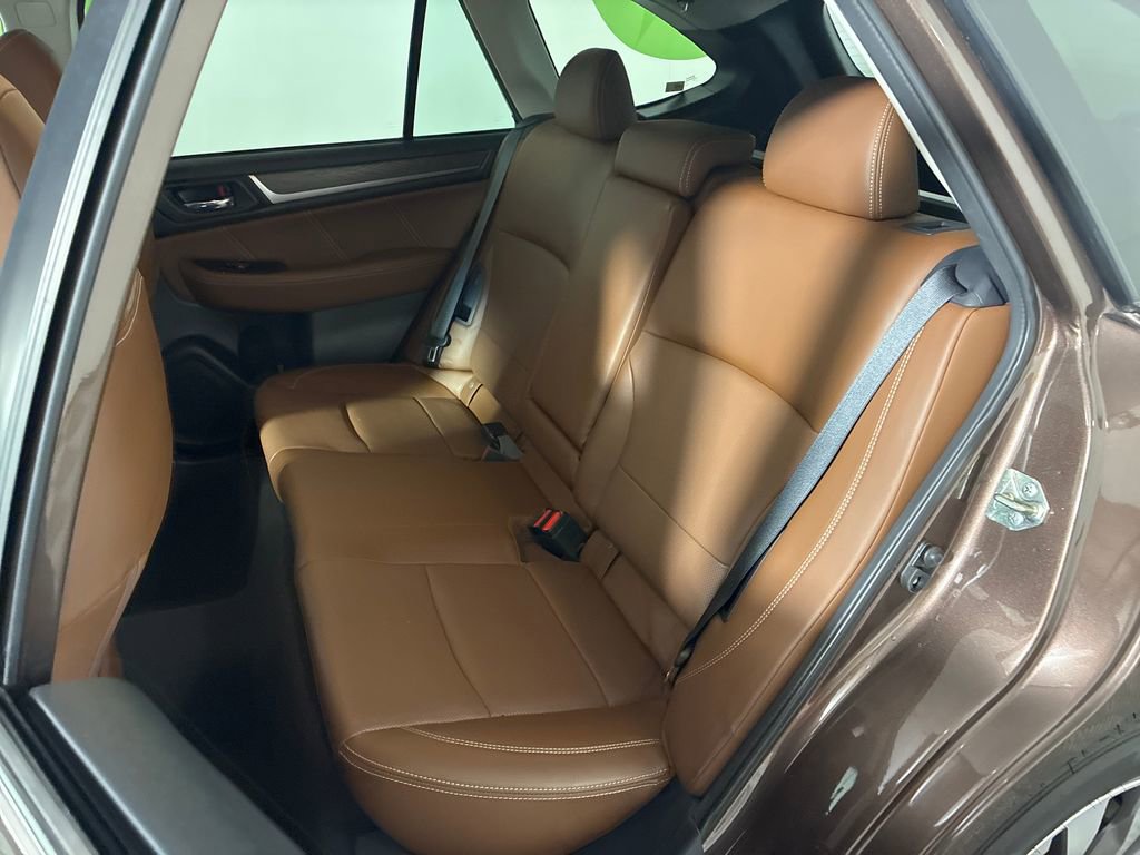 Used 2019 Subaru Outback 2.5i Touring AWD/4WD image 28