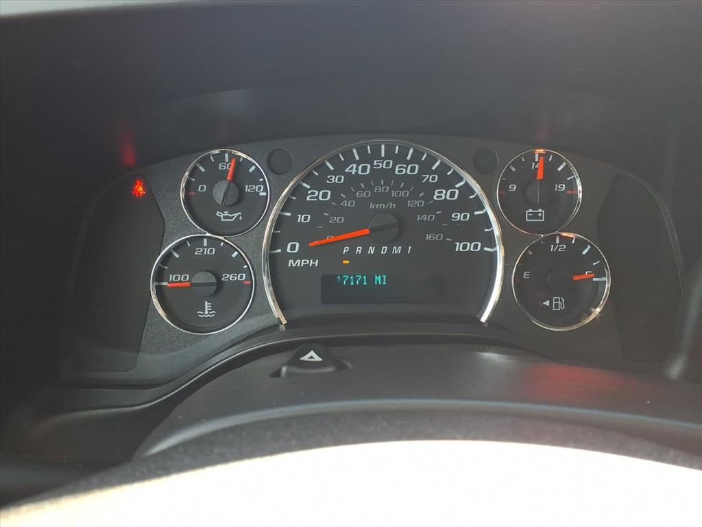 Used 2024 GMC Savana 2500 Work Van w/ Driver Convenience Package image 6