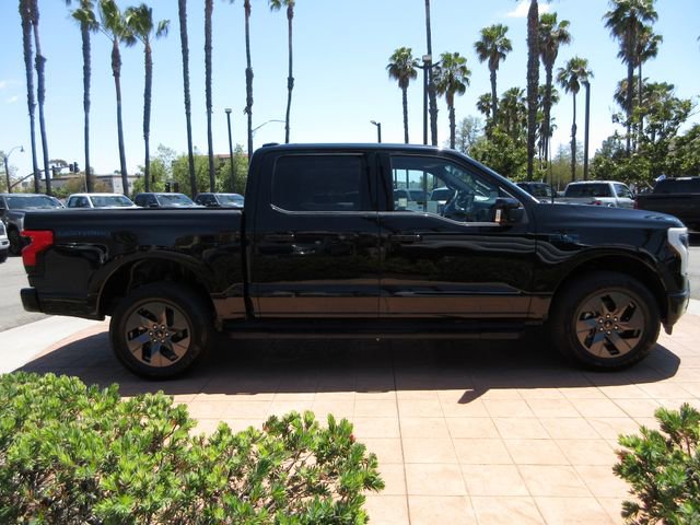 Certified 2025 Ford F150 Lightning Lariat w/ Max Trailer Tow Package AWD/4WD image 5