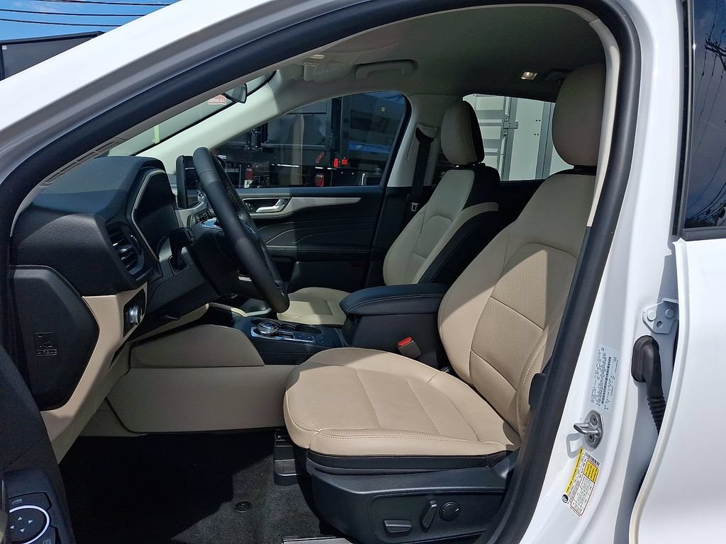 Used 2021 Ford Escape SEL FWD image 14