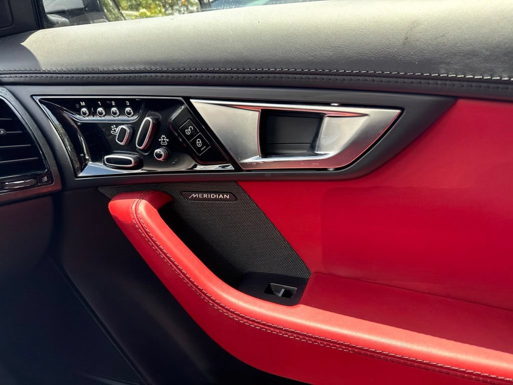 Used 2014 Jaguar F-TYPE S RWD image 14