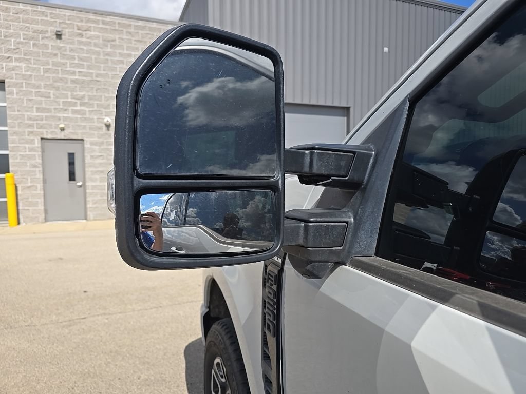 Used 2026 Ford F250 Platinum AWD/4WD image 7
