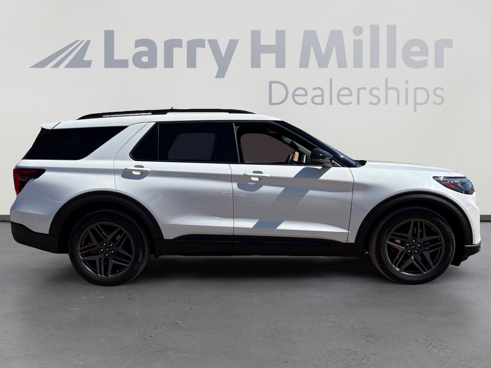 Certified 2026 Ford Explorer ST w/ Sun And Sound Package AWD/4WD image 6