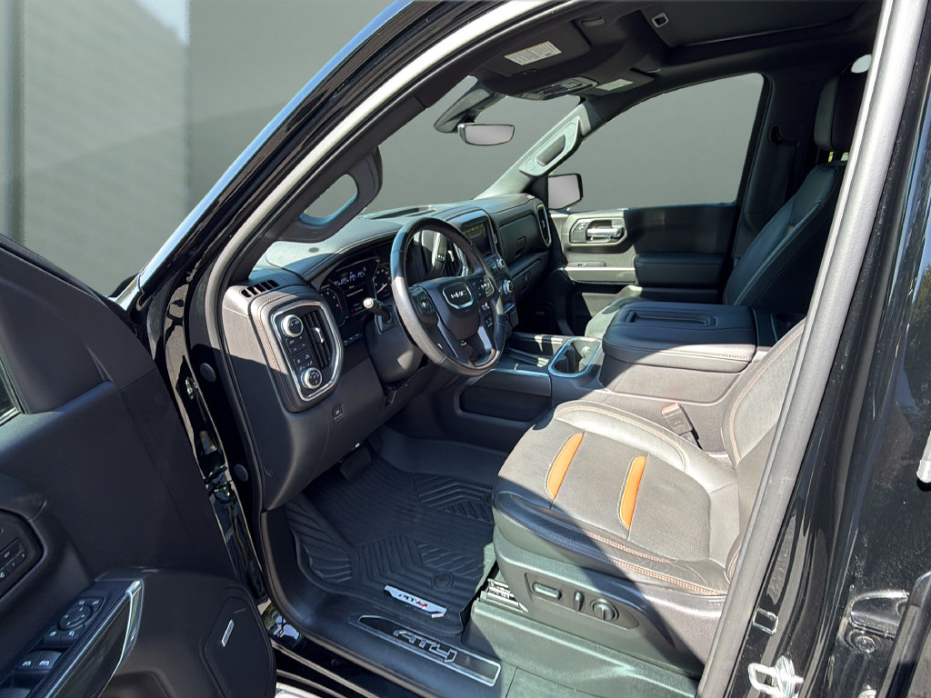 Used 2020 GMC Sierra 1500 AT4 w/ AT4 Premium Package AWD/4WD image 9