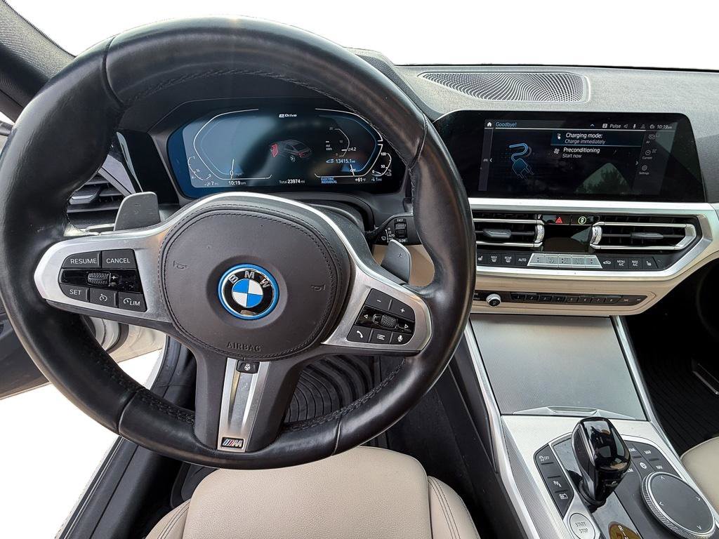 Used 2022 BMW 330e xDrive w/ M Sport Package image 13