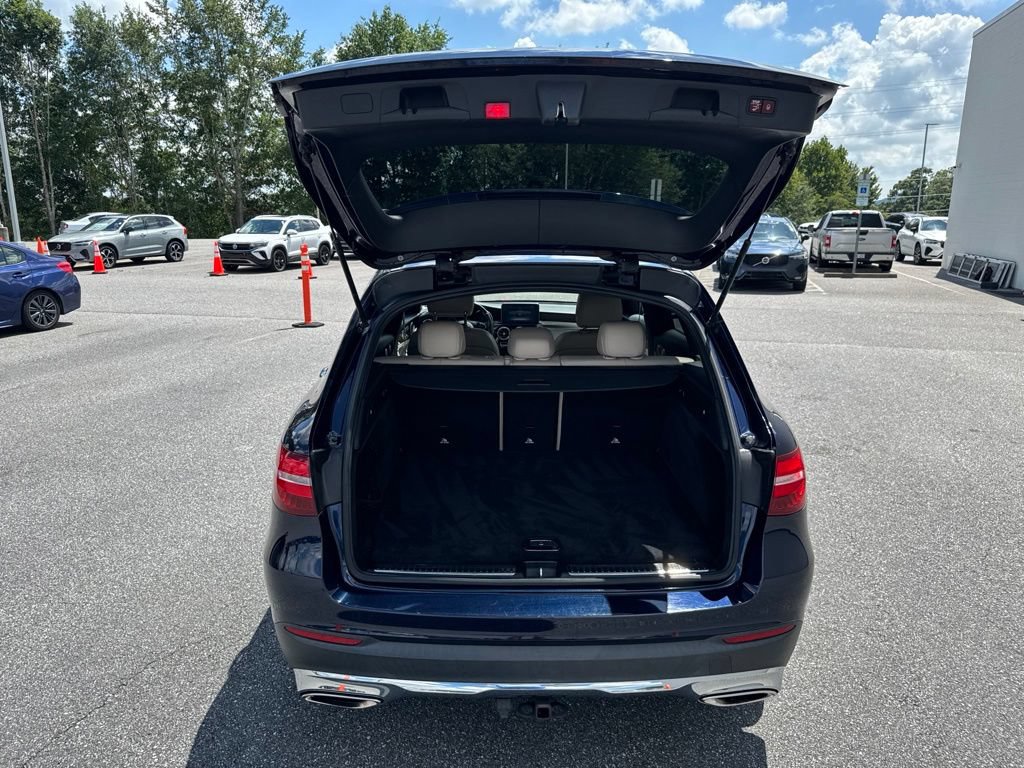 Used 2017 Mercedes-Benz GLC 300 4MATIC image 10