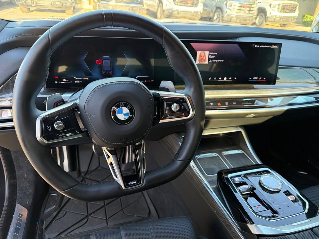 Used 2024 BMW 760i xDrive w/ Executive Package AWD/4WD image 6