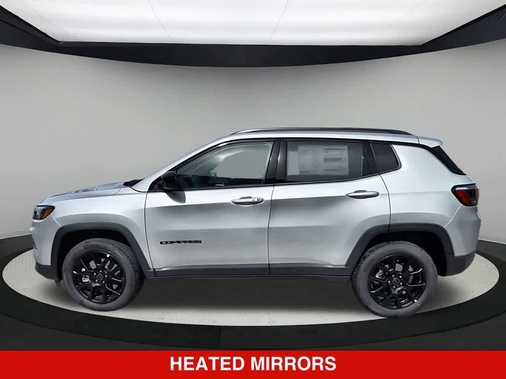 New 2026 Jeep Compass Latitude AWD/4WD image 3